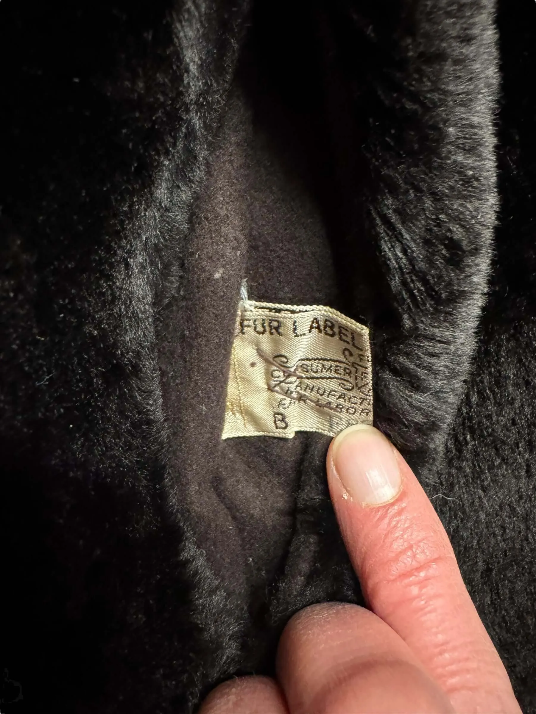 1930s Mouten Fur Coat L