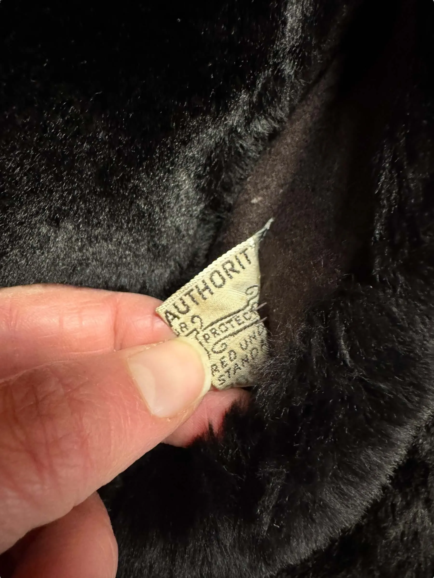 1930s Mouten Fur Coat L