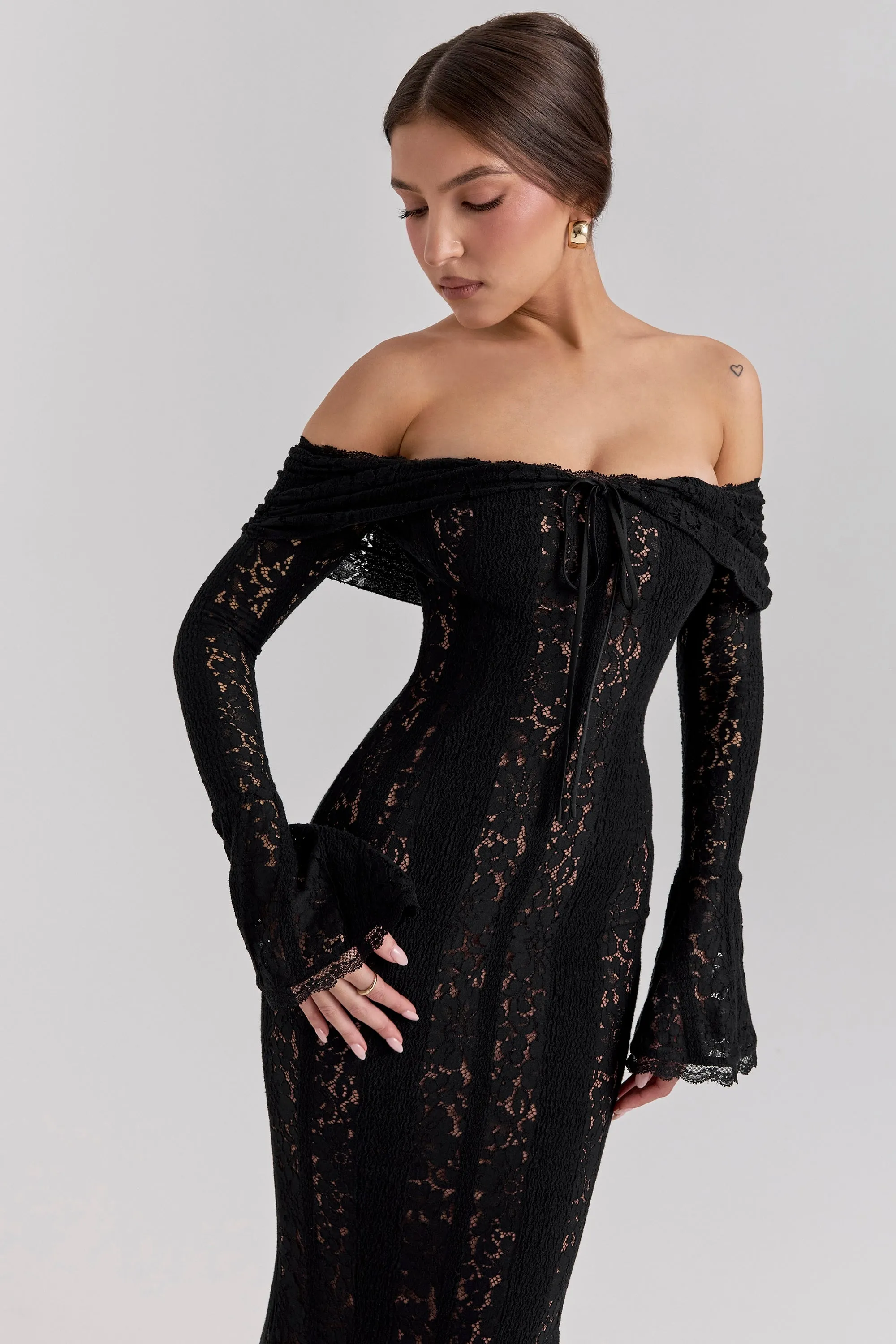 AEILA VINTAGE LACE MAXI DRESS-BLACK