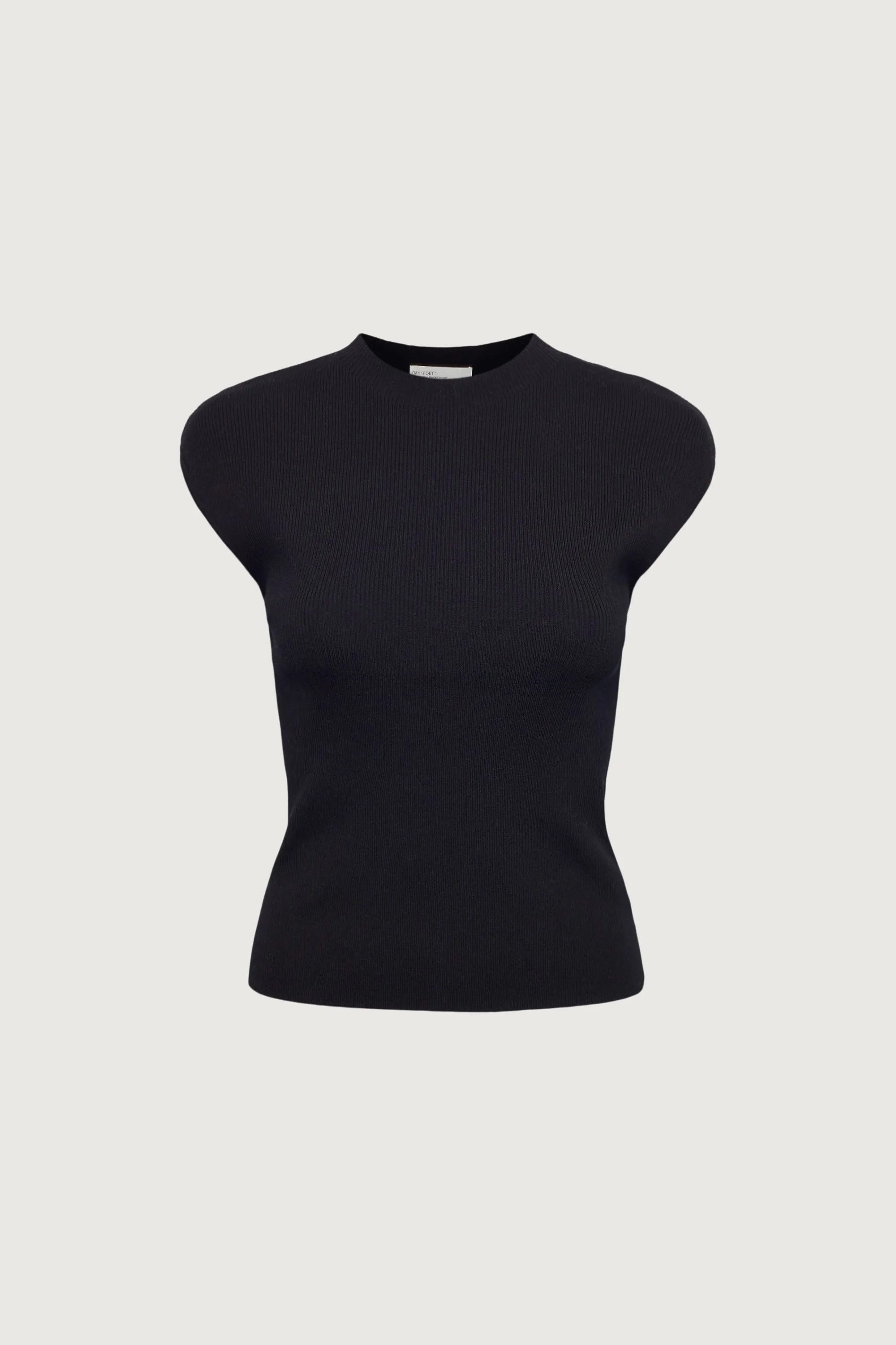 CLASSIC SLEEVELESS KNIT TOP