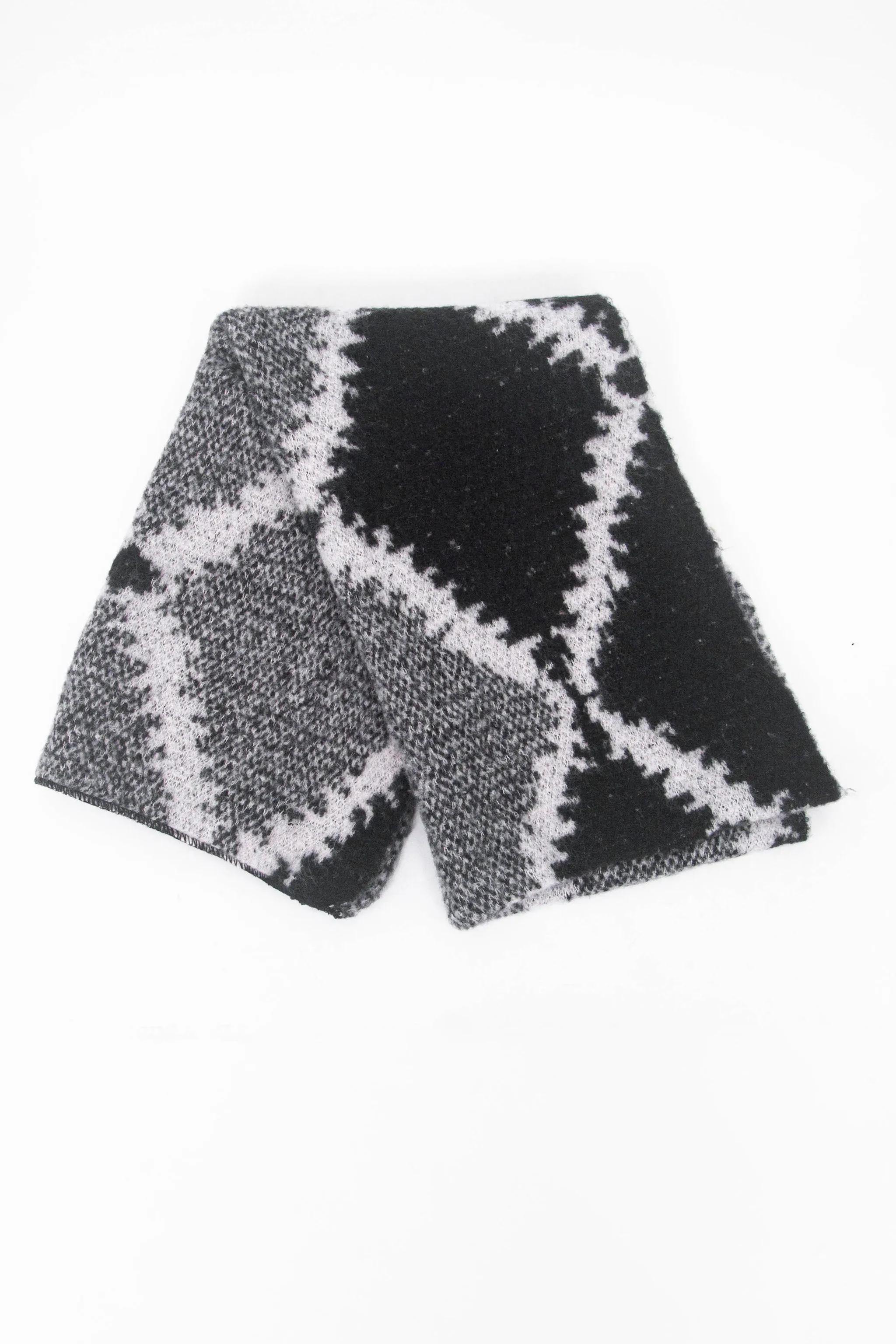 Dove Heavyweight Scarf - Grey/Black, Crosshatch