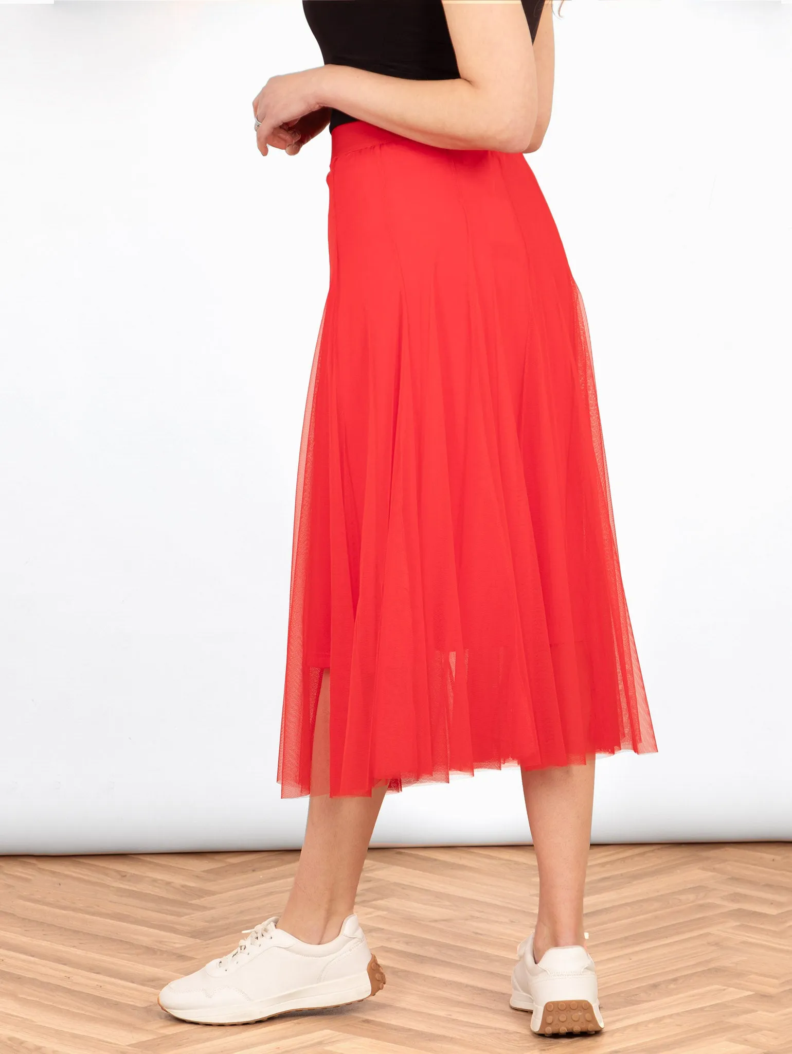 Eden Tulle Midaxi Swing Skirt- Red