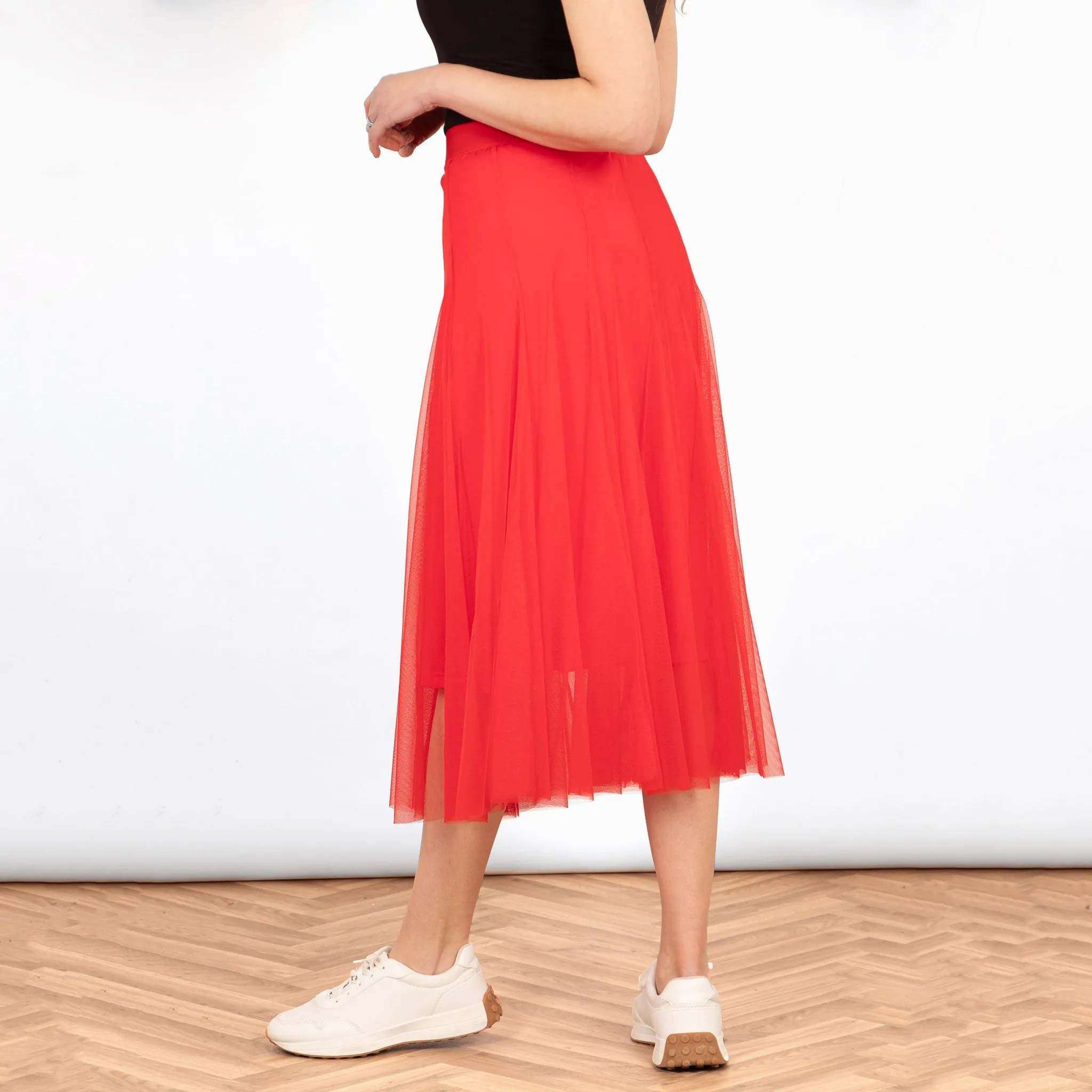 Eden Tulle Midaxi Swing Skirt- Red