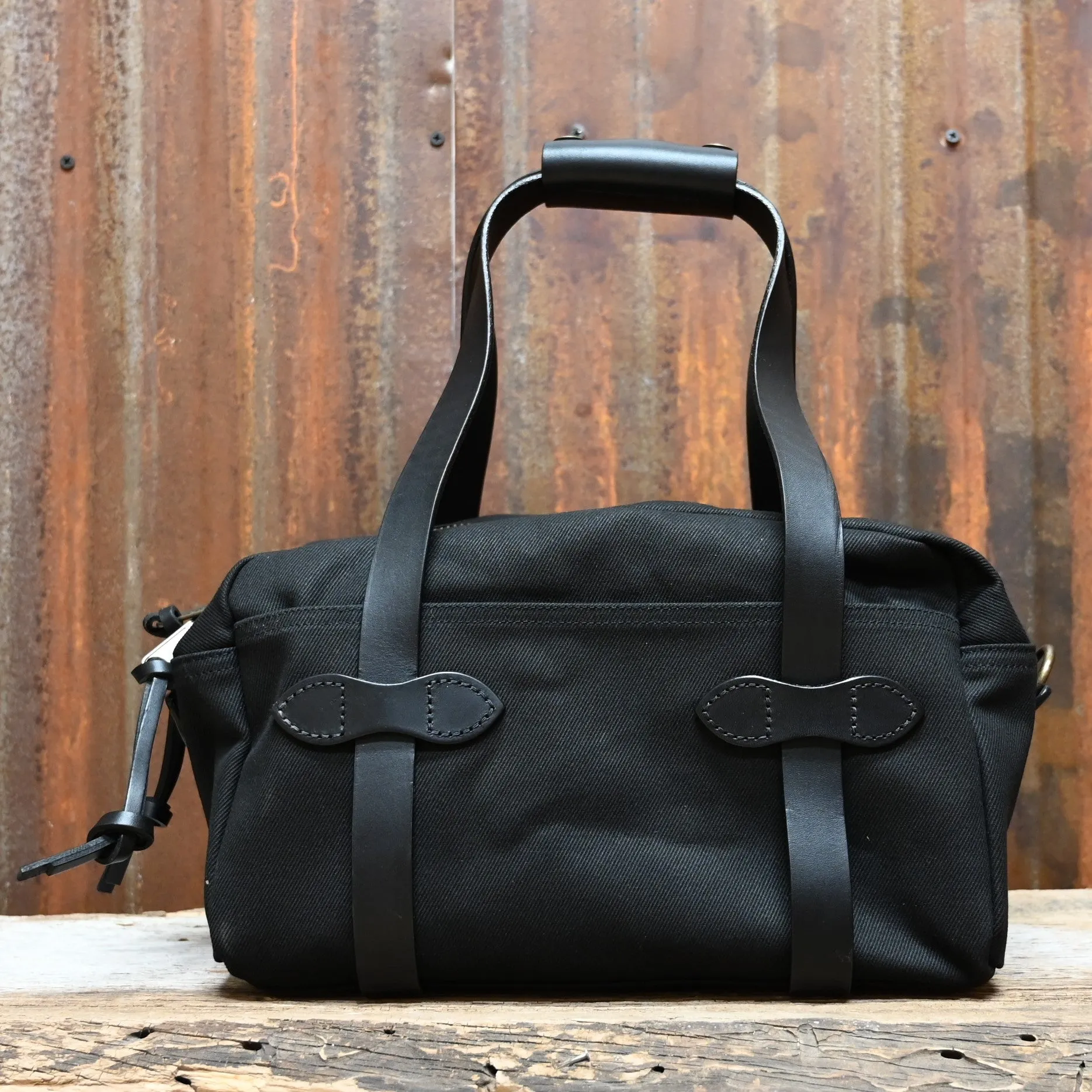 Filson Compact Duffle Bag in Black