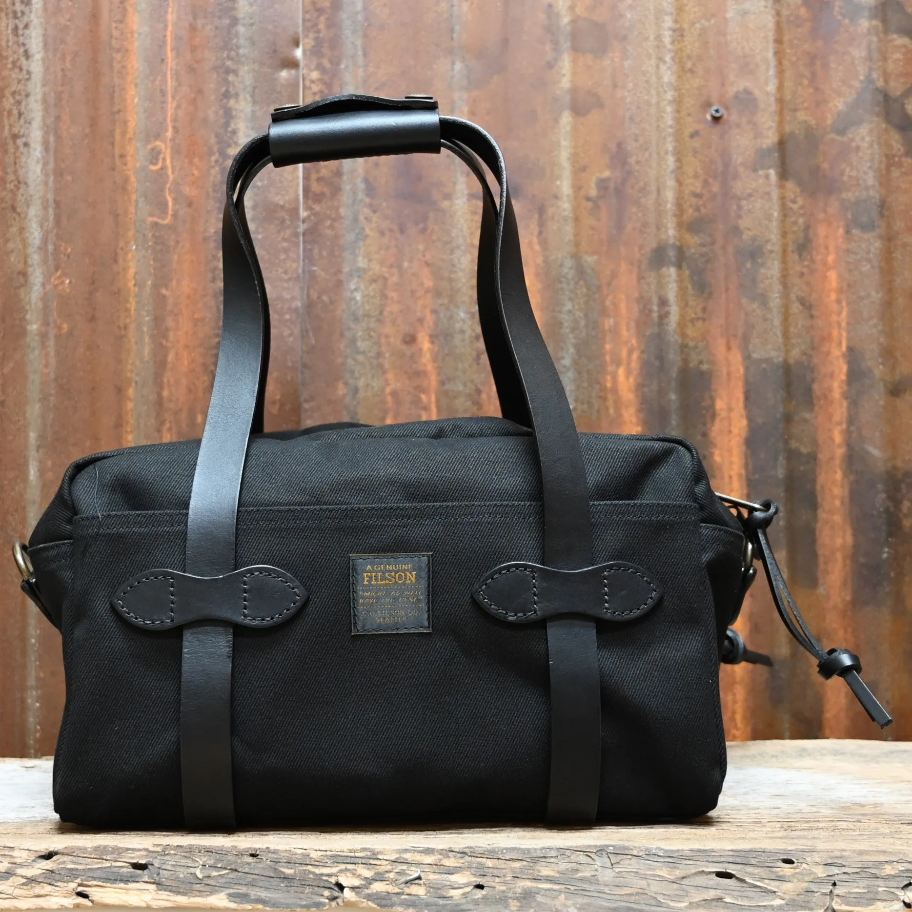 Filson Compact Duffle Bag in Black