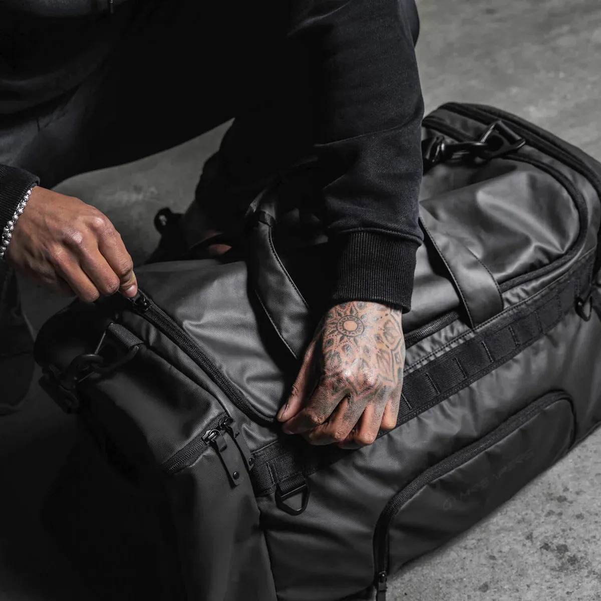 Gravestone™ Duffle & 10mm Lever Belt Combo - Desert Sand/Black