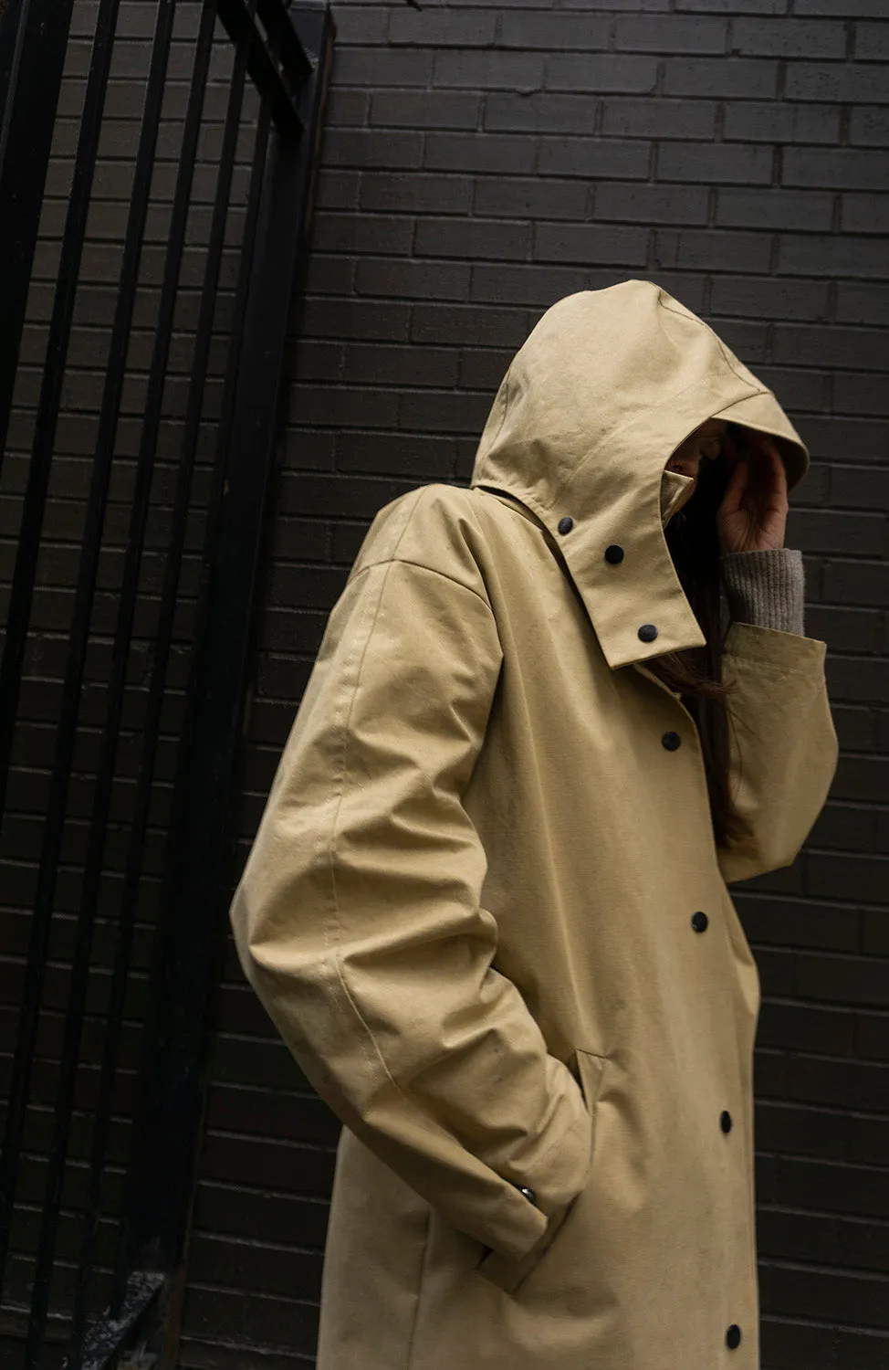 HOODED RAINCOAT