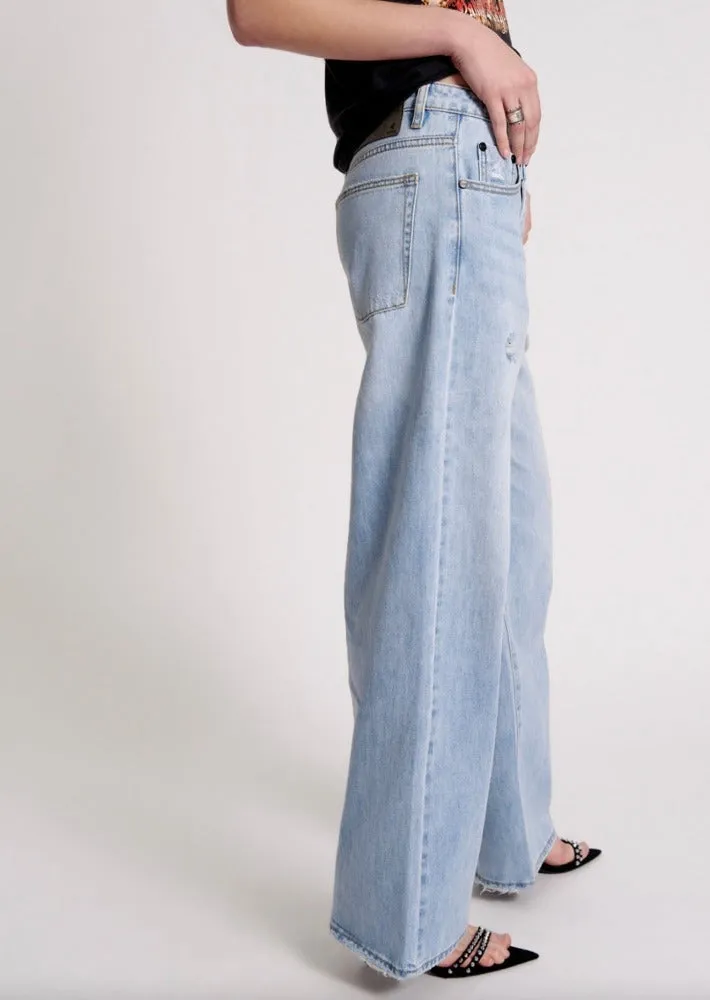 Jackson Wideleg Jean Hendrixe