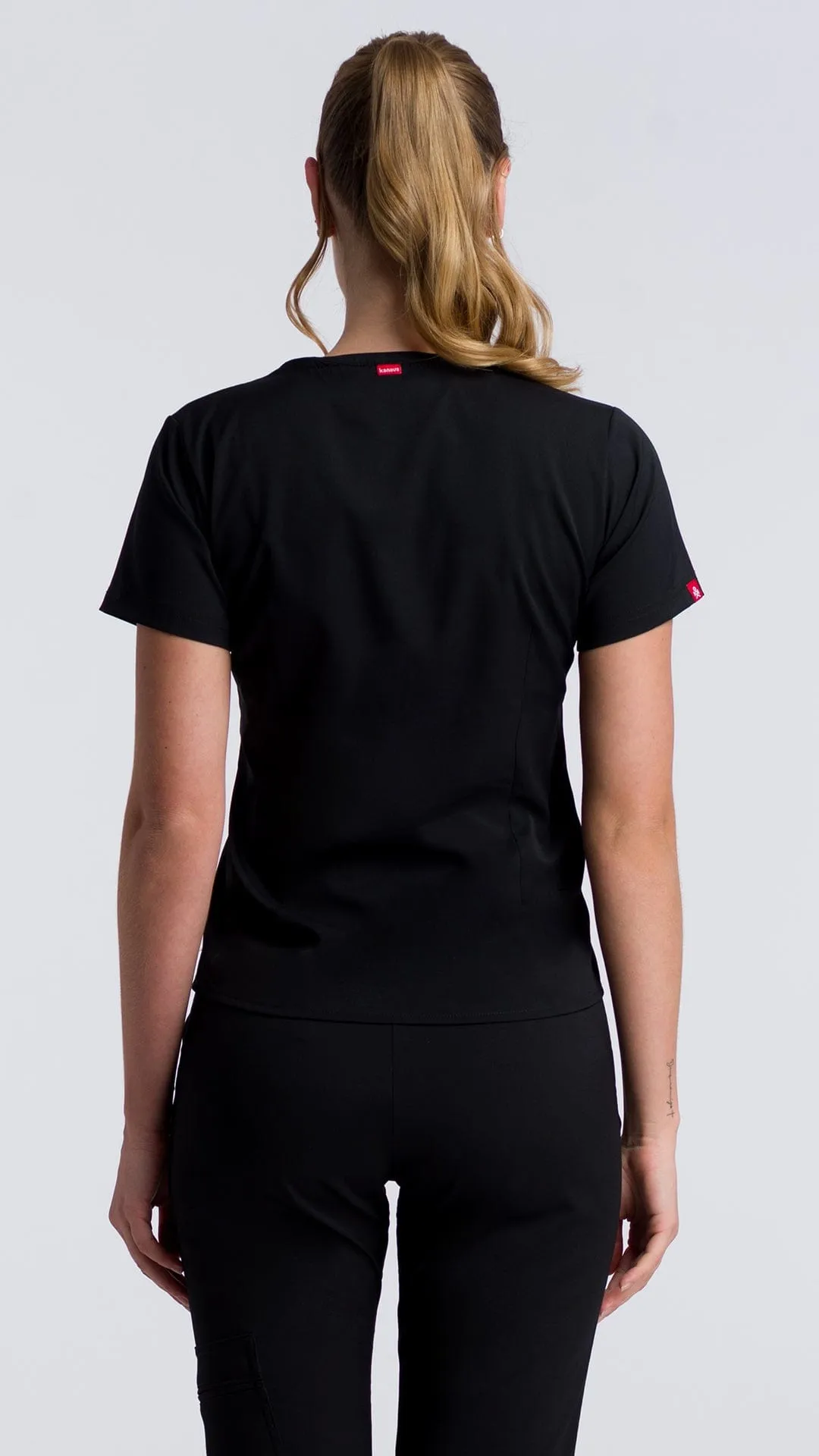 Kanaus® Top Beyond Total Black | Dama