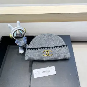 KNIT HAT IN SHADOW GRAY WOOL 424301