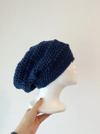 Navy crochet Slouchy Beanie | Crochet Beret | Slouchy Hat in dark blue | Knit beanie in blue purple | cozy winter beret hat