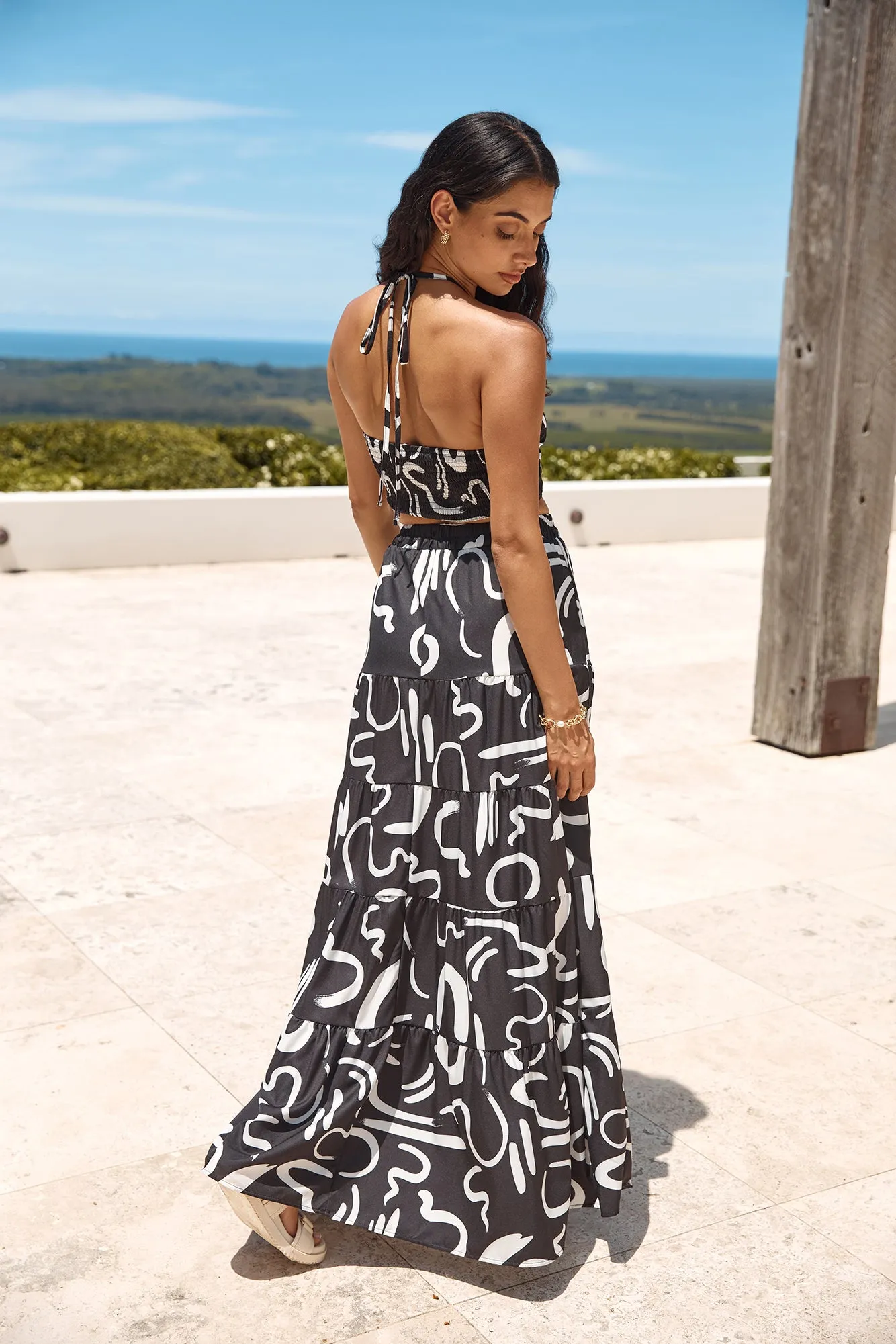 Panoramic Views Maxi Skirt Black