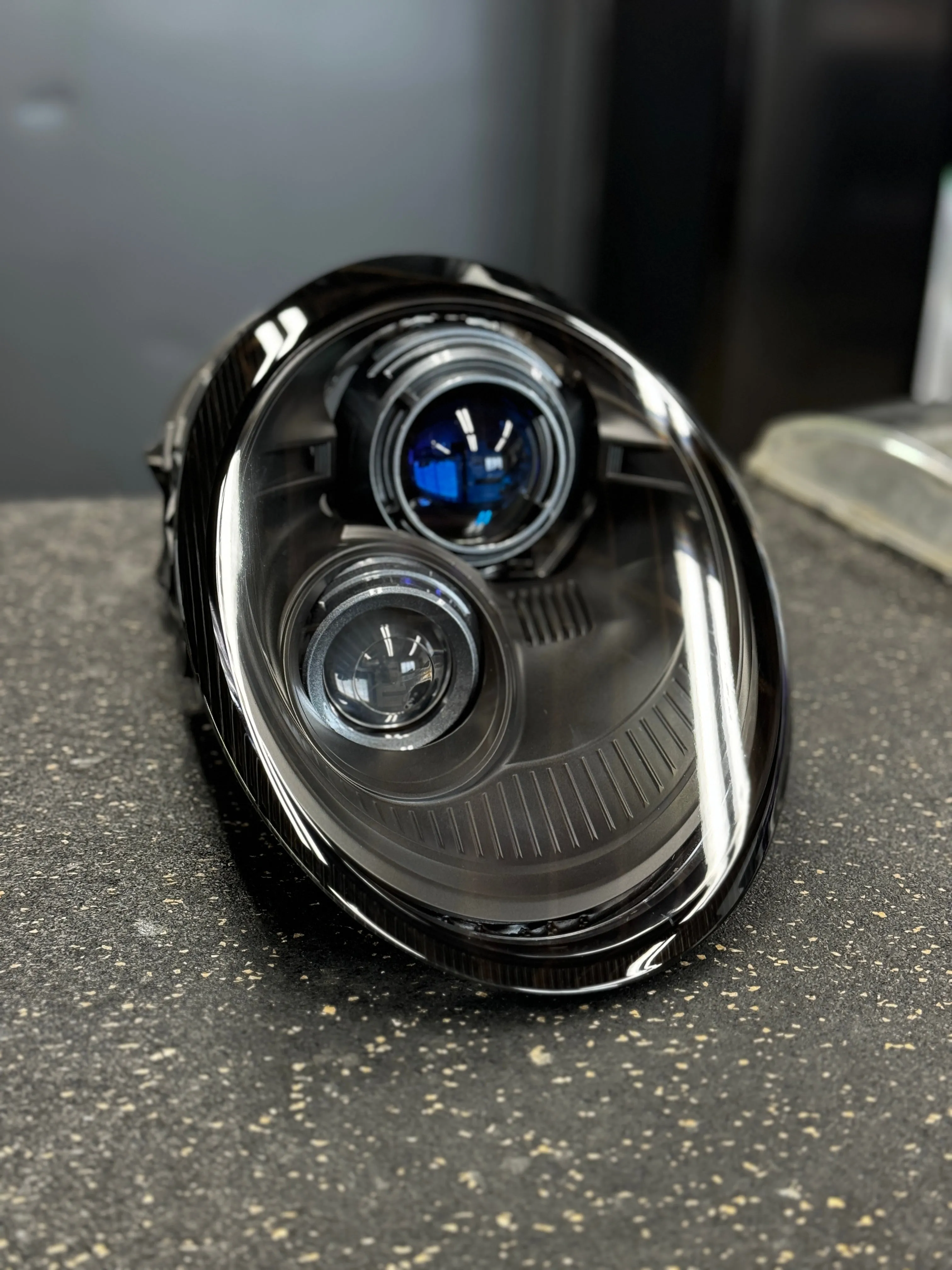Porsche 911 Carrera 997 Headlight Lens Replacement Service (Adaptive)
