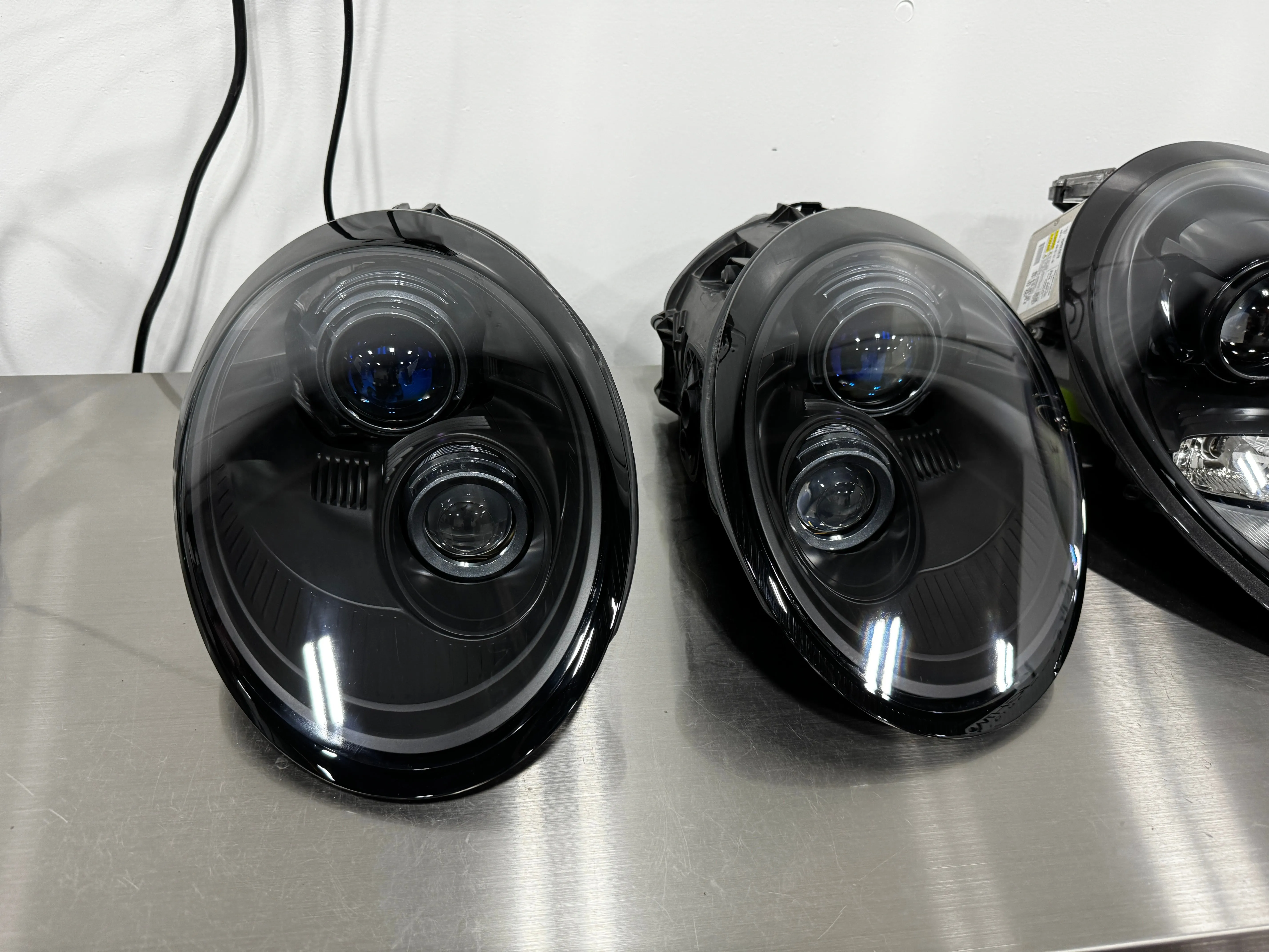 Porsche 911 Carrera 997 Headlight Lens Replacement Service (Adaptive)