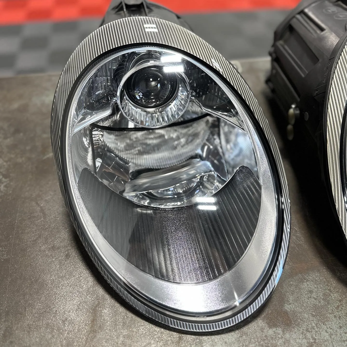 Porsche 911 Carrera 997 Headlight Lens Replacement Service (Non Adaptive)