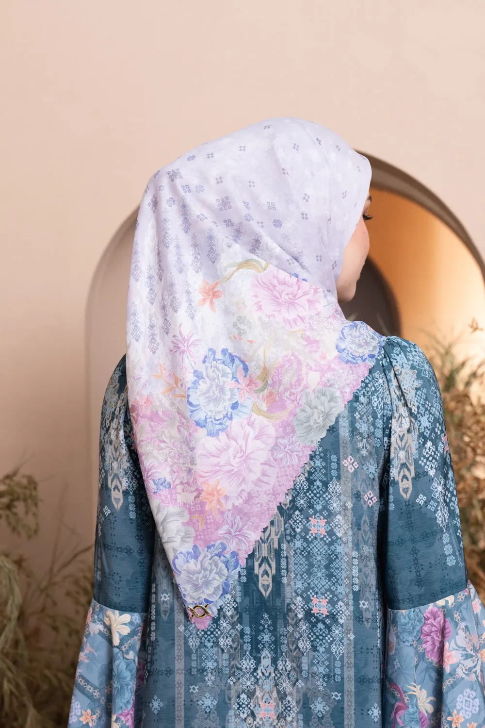 Pre Order - Aleris Scarf Tenri