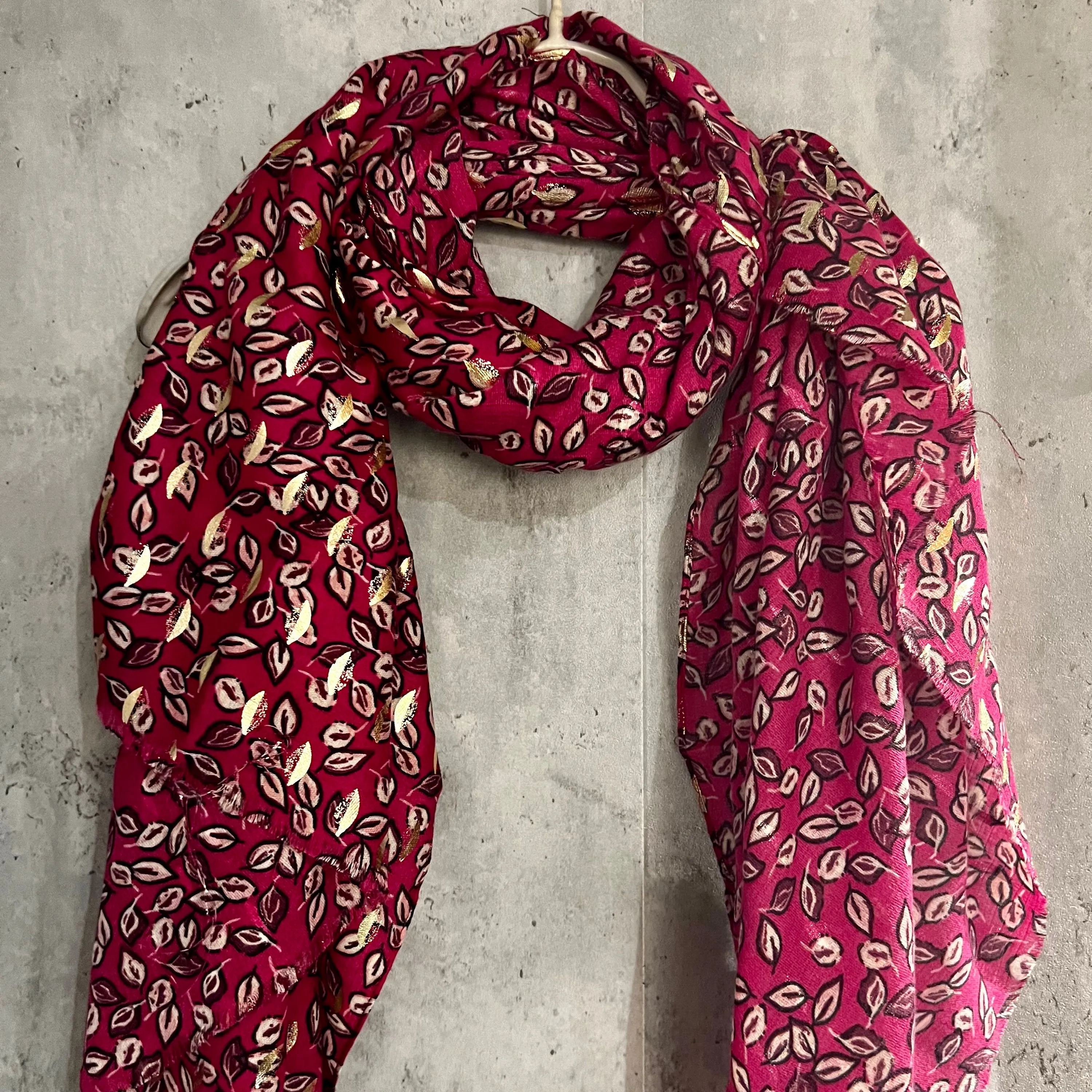 Seamless Small leaf’s With Gold Foil Pink Cotton Scarf/Summer Autumn Winter Scarf/Gifts For Mum/Gifts For Her Birthday Christmas/UK Seller