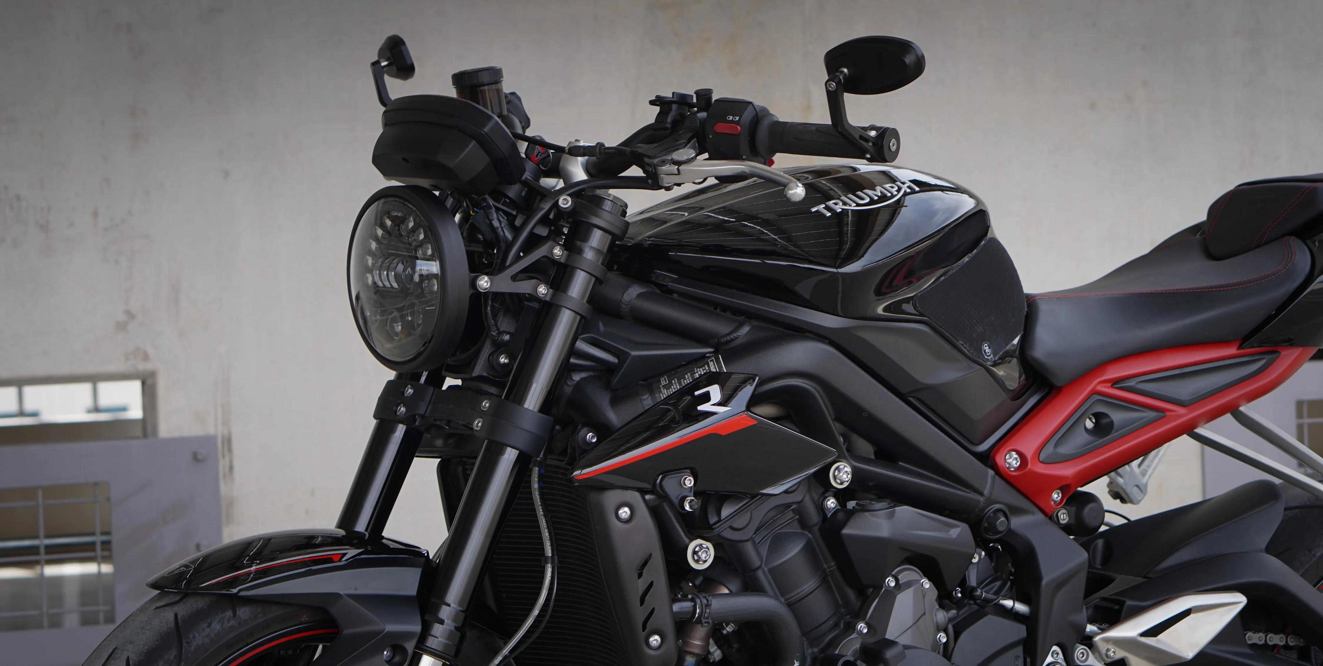 Street Triple 765 - Brogue Collective - 7" LED Naked Headlight Kit