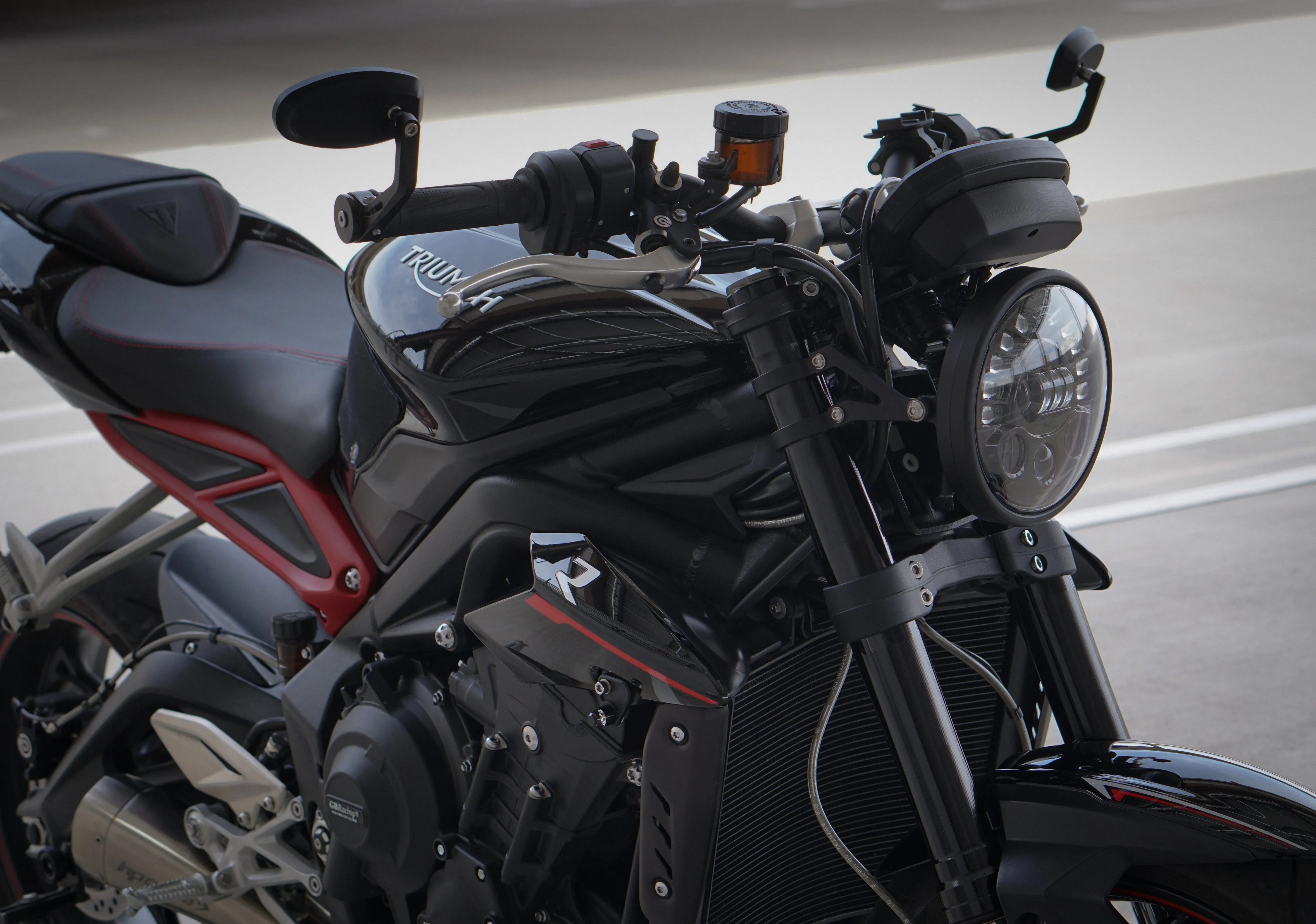 Street Triple 765 - Brogue Collective - 7" LED Naked Headlight Kit