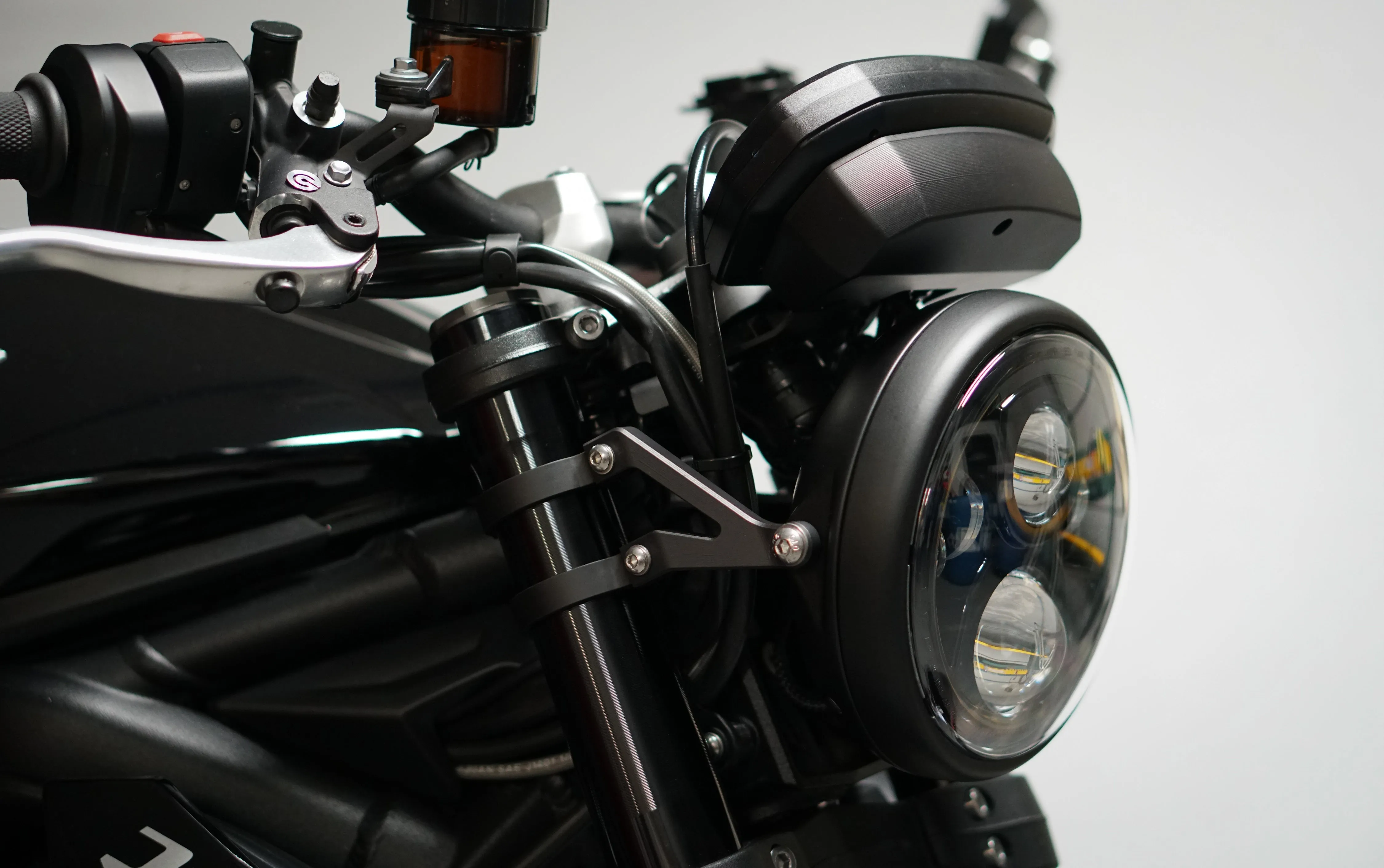 Street Triple 765 - Shallow Bucket 7" LED Headlight Kit