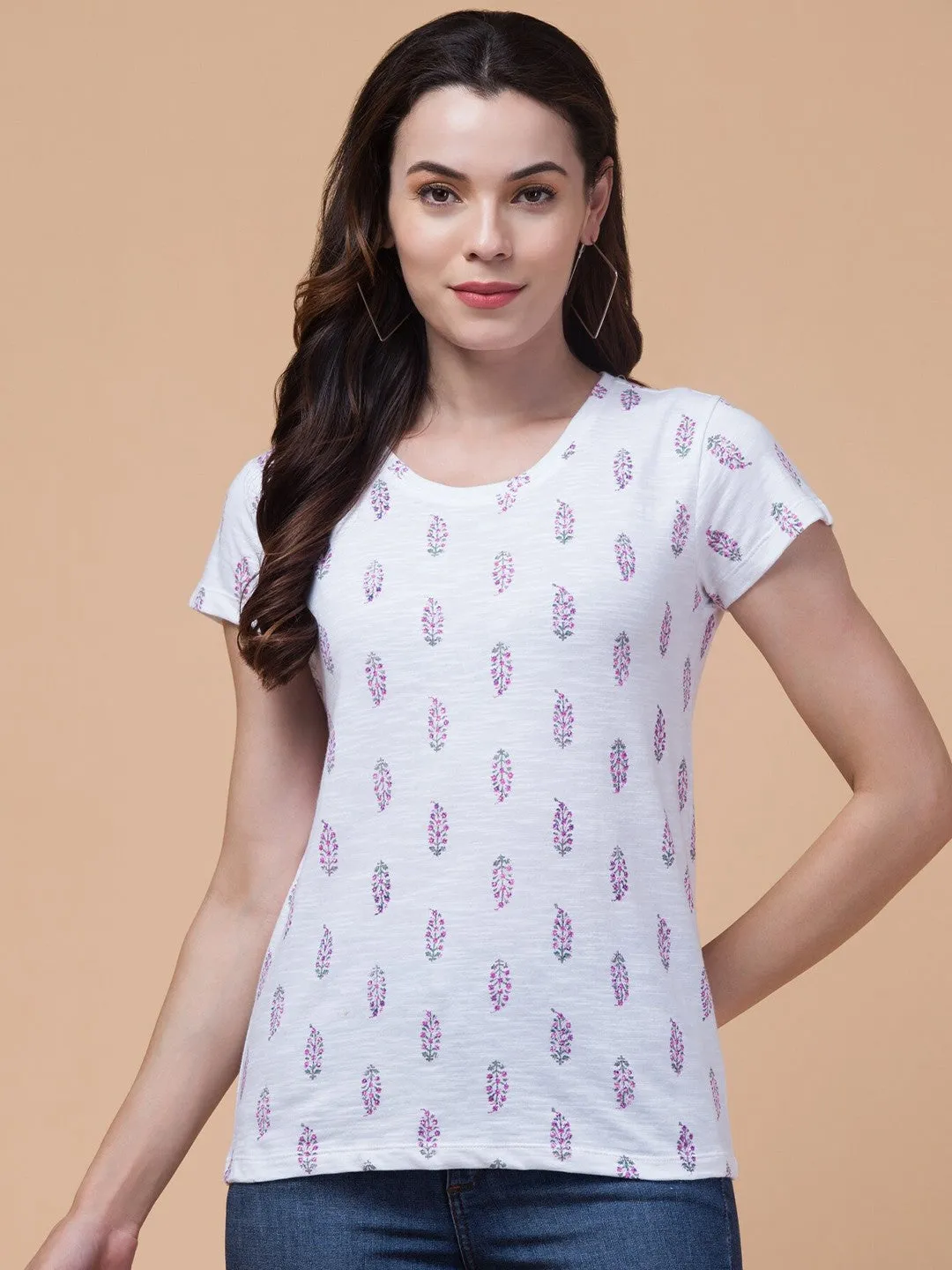 Stylish White Floral Printed T-Shirt