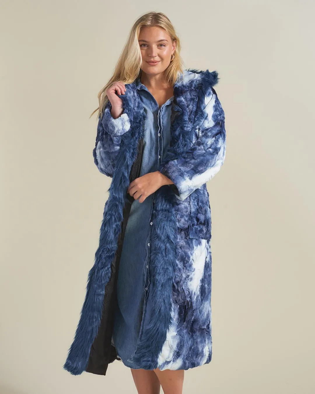 Water Wolf Classic Faux Fur Style Robe | Women's